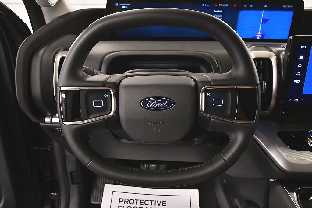 Used 2025 Ford Expedition Active AWD/4WD image 16