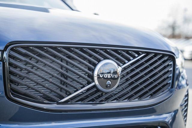 New 2026 Volvo XC60 B5 Ultra w/ Protection Package Premier image 12