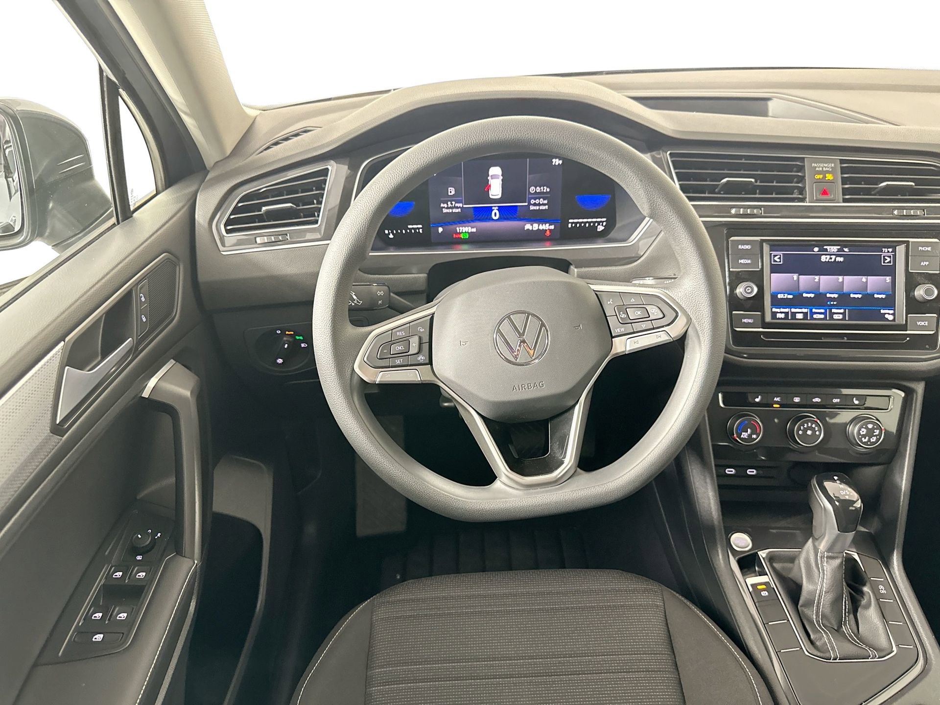 Certified 2022 Volkswagen Tiguan S image 17