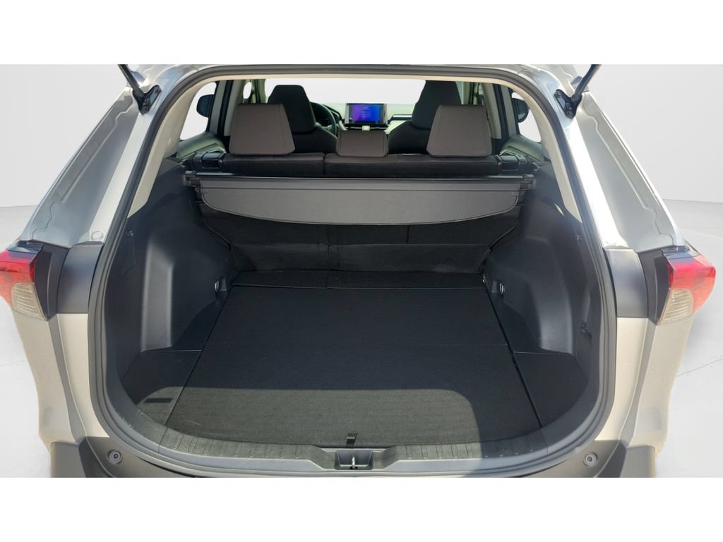 Certified 2025 Toyota RAV4 XLE AWD/4WD image 9