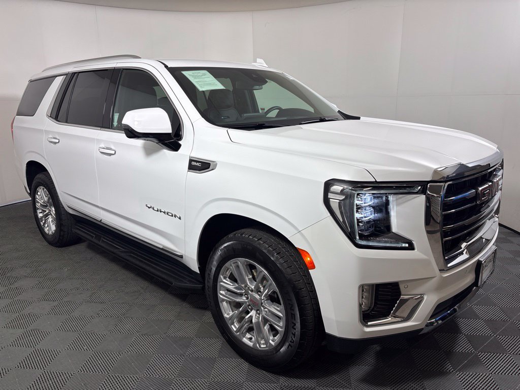Used 2024 GMC Yukon SLT w/ SLT Luxury Package RWD image 4