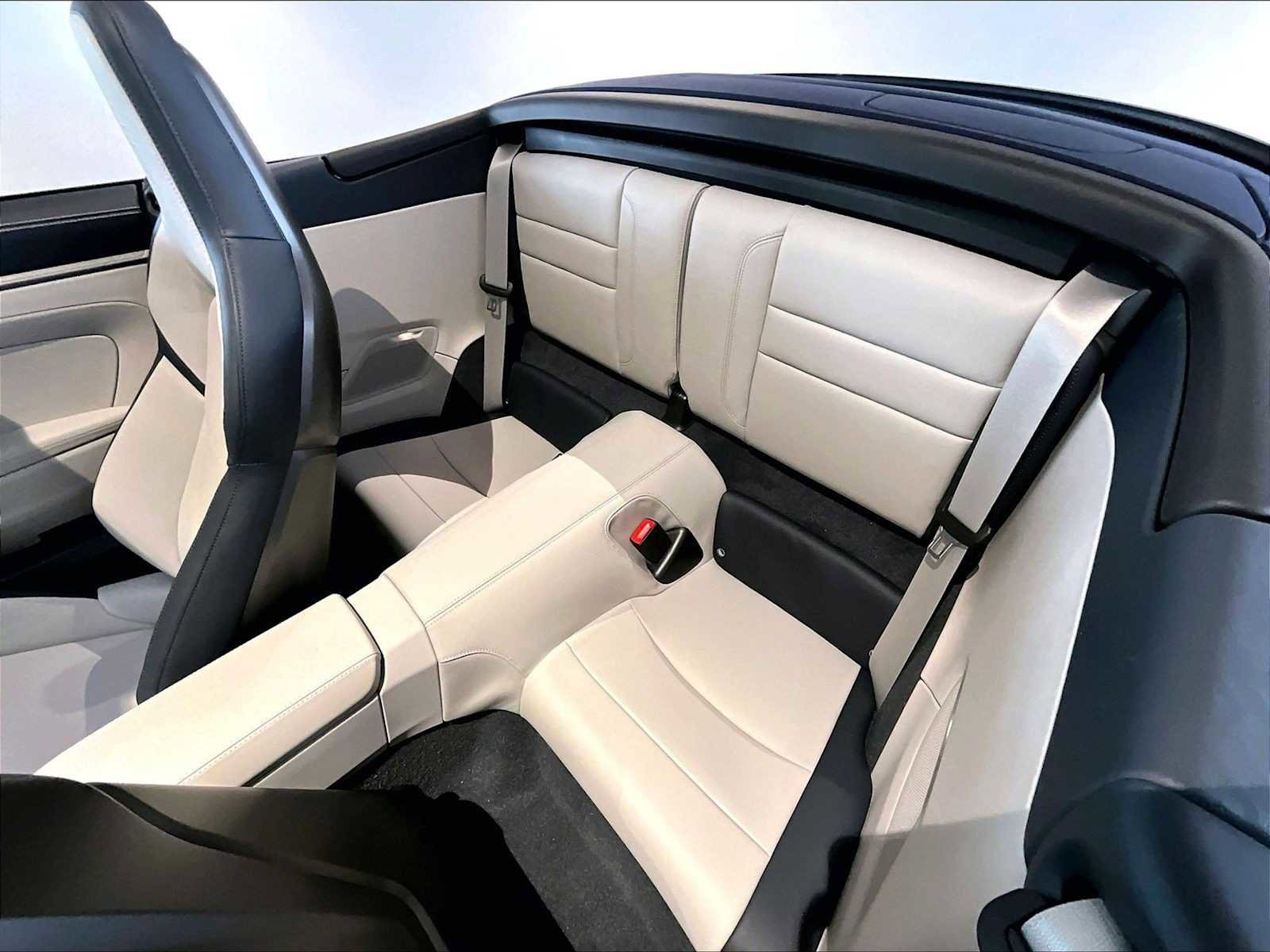 New 2026 Porsche 911 Carrera 4S image 23