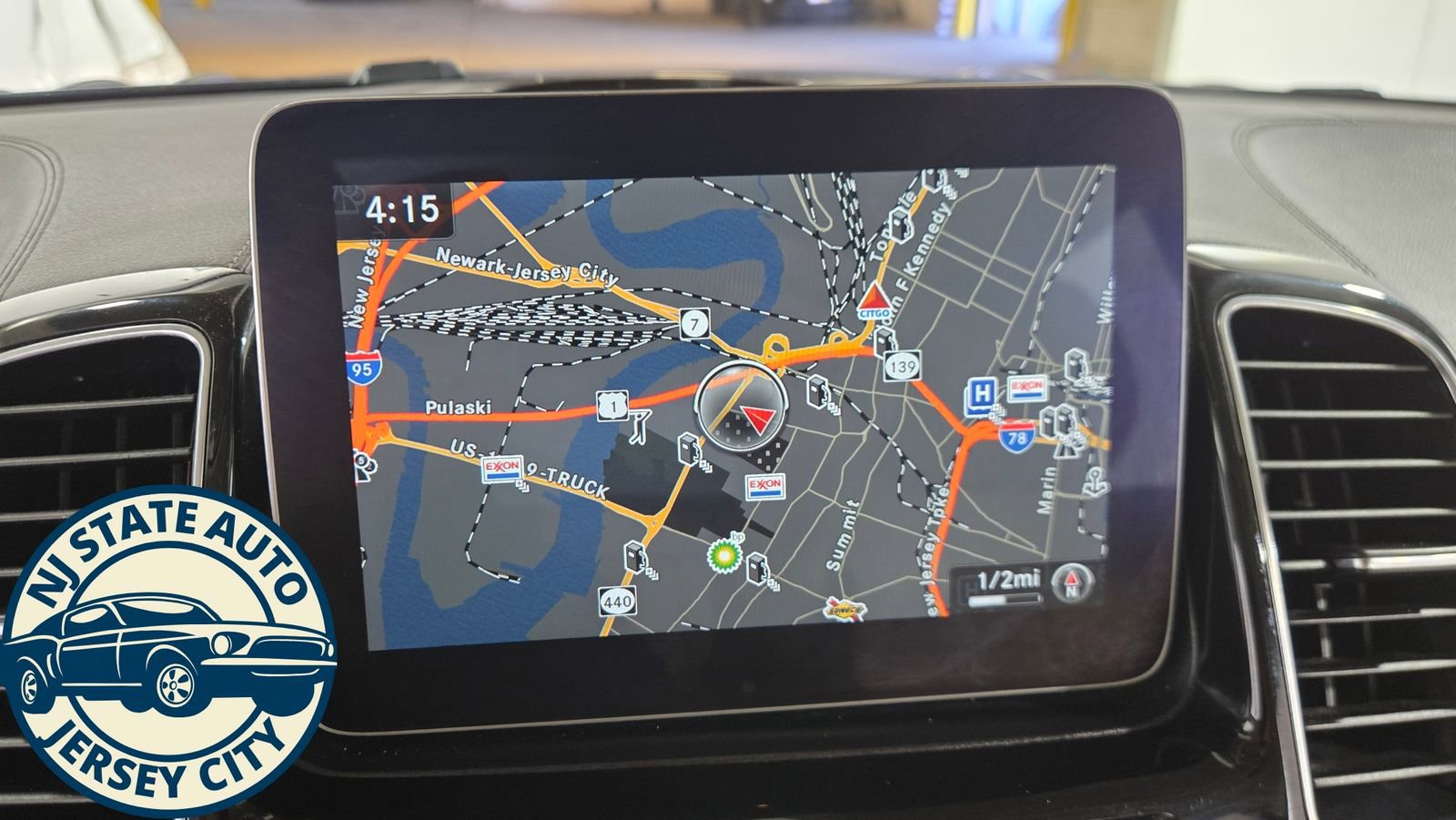 Used 2018 Mercedes-Benz GLS 450 4MATIC w/ Premium Package image 15