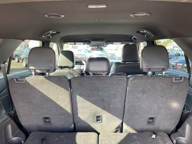 Used 2025 Ford Explorer ST-Line w/ ST-Line Street Pack image 7