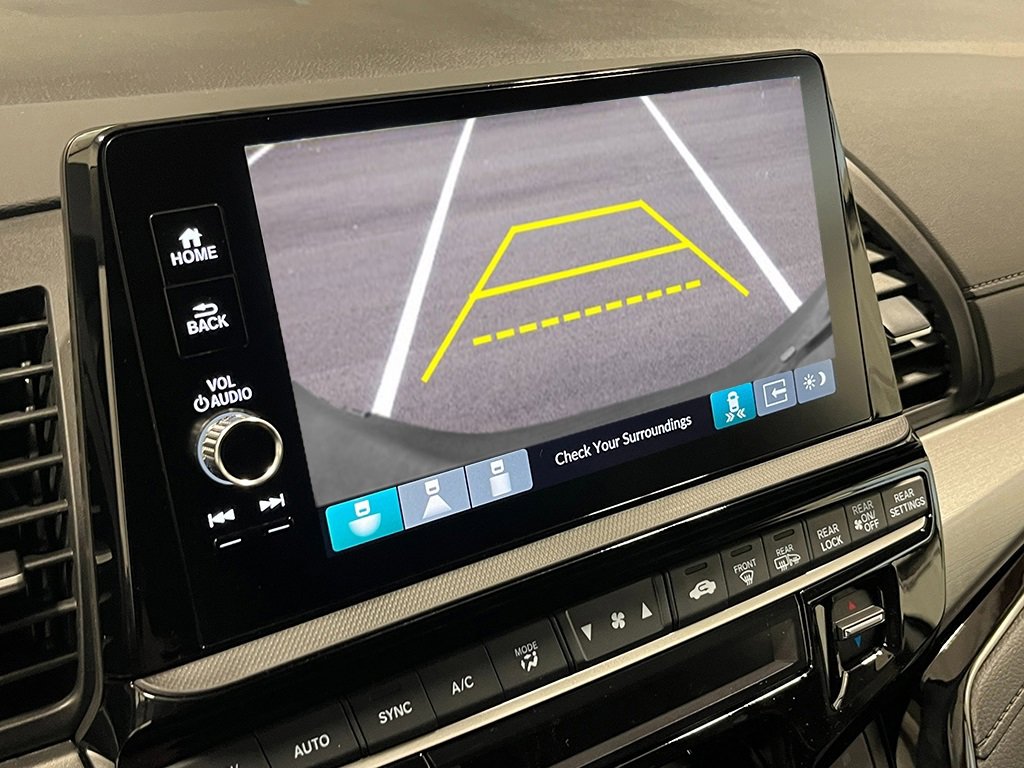 New 2026 Honda Odyssey Touring image 18