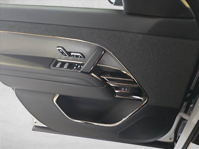 Used 2023 Land Rover Range Rover Sport SE AWD/4WD image 27