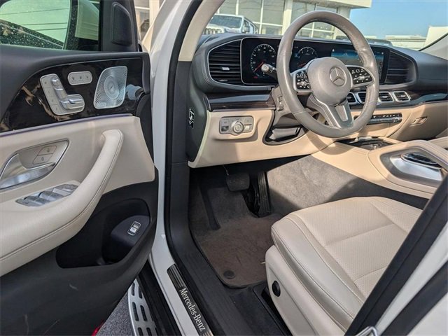 Used 2020 Mercedes-Benz GLS 450 4MATIC image 6