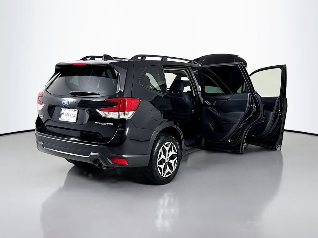 Used 2022 Subaru Forester Premium AWD/4WD image 22