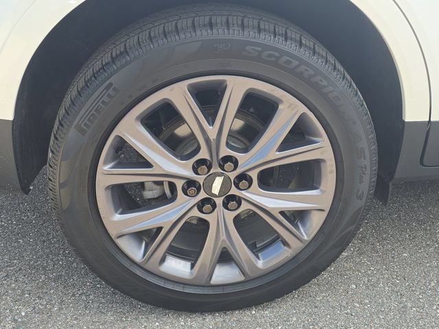 Used 2020 Cadillac XT5 Sportv w/ LPO, Floor Liner Package AWD/4WD image 30