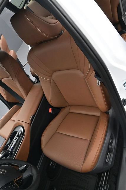 New 2026 Toyota Crown Signia AWD/4WD image 9