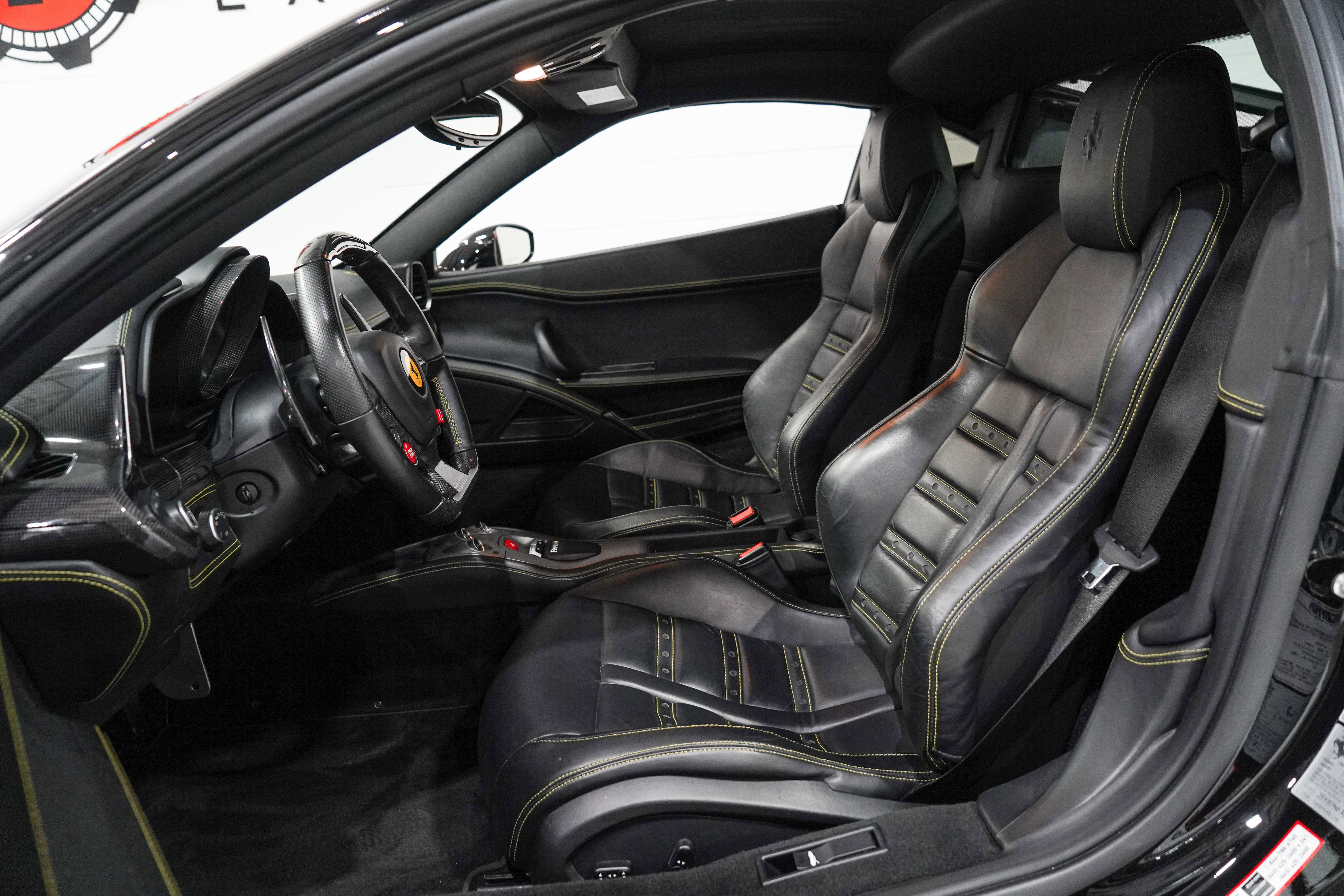 Used 2011 Ferrari 458 Italia Coupe RWD image 8