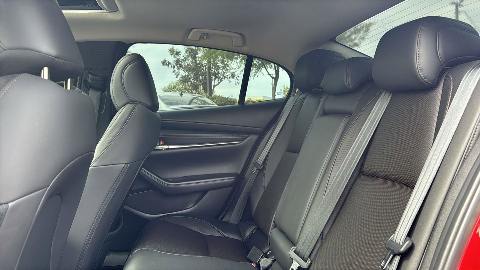 Used 2022 MAZDA MAZDA3 s image 25