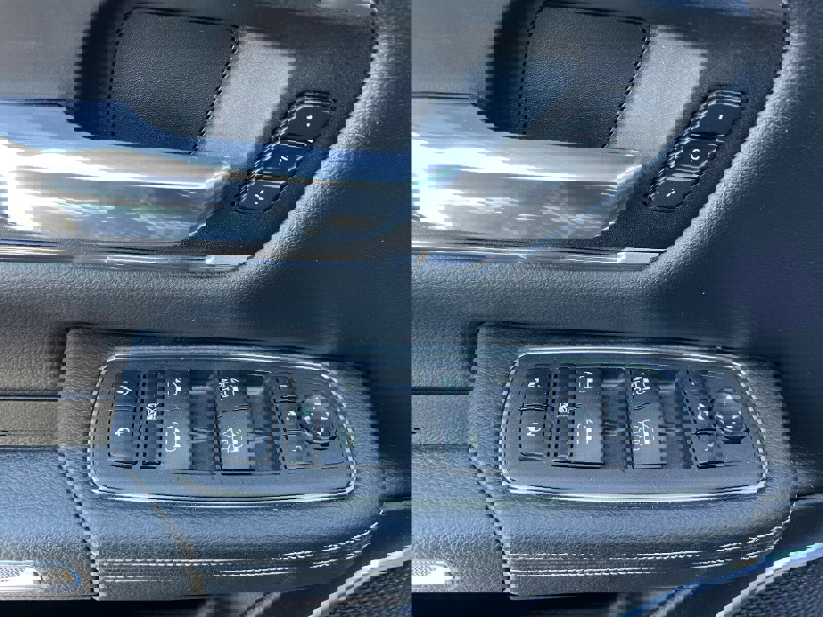 Used 2024 RAM 1500 Laramie image 14