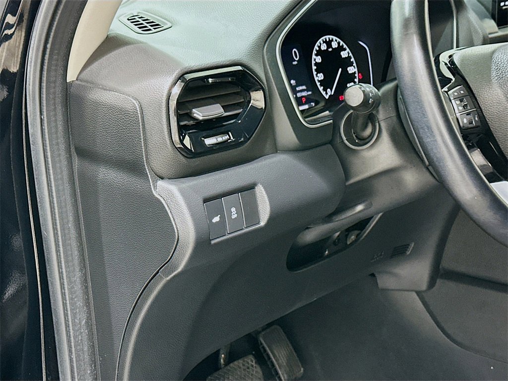 Used 2023 Honda Pilot Touring image 10