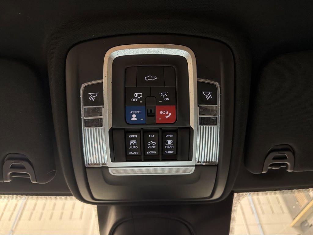 Used 2019 RAM 2500 Limited image 23