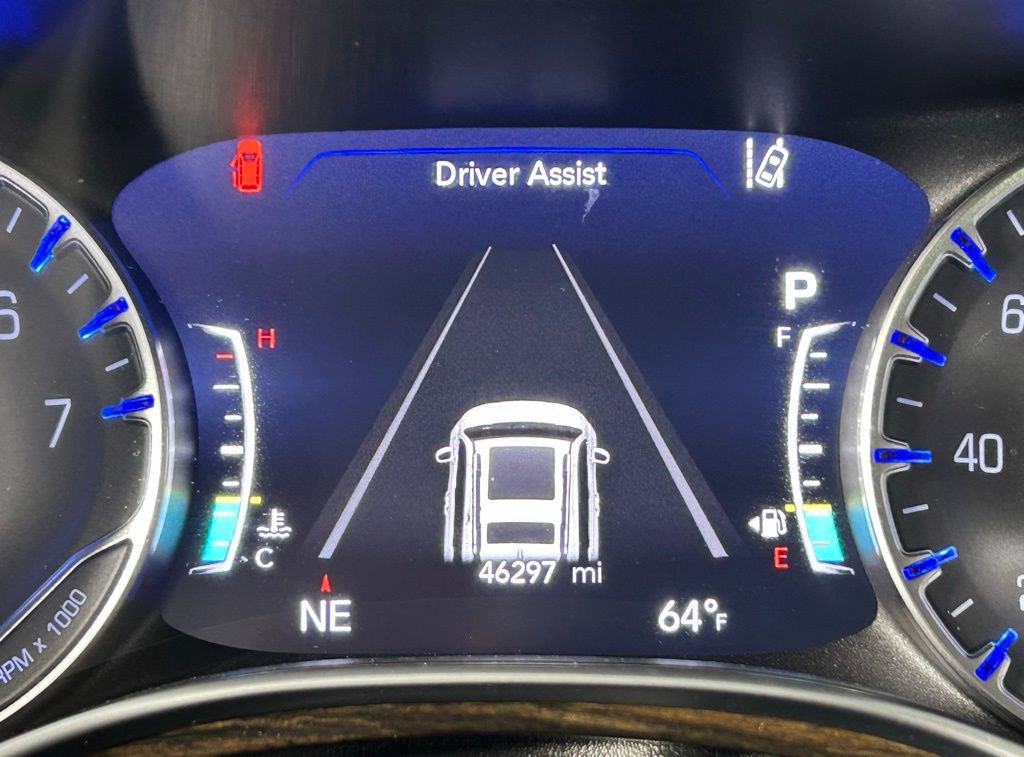 Used 2023 Chrysler Pacifica Limited image 26