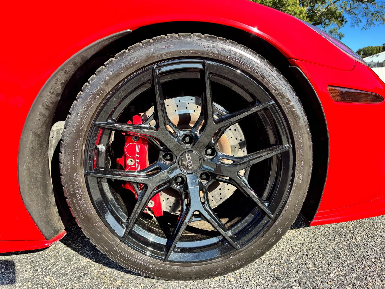Used 2012 Chevrolet Corvette Grand Sport w/ 3LT Preferred Equipment Group RWD image 10