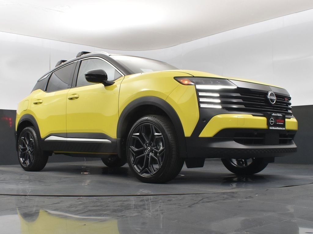 New 2025 Nissan Kicks SR AWD/4WD image 37