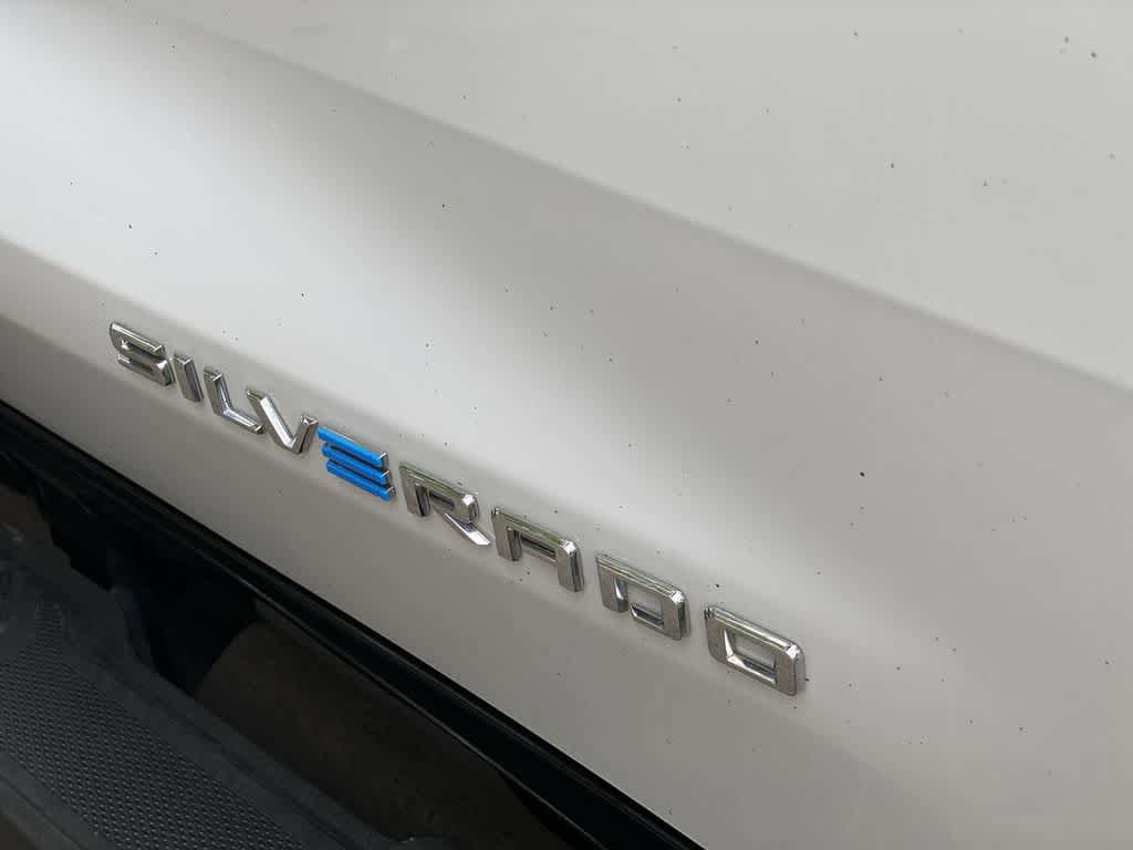 Used 2025 Chevrolet Silverado EV RST AWD/4WD image 30