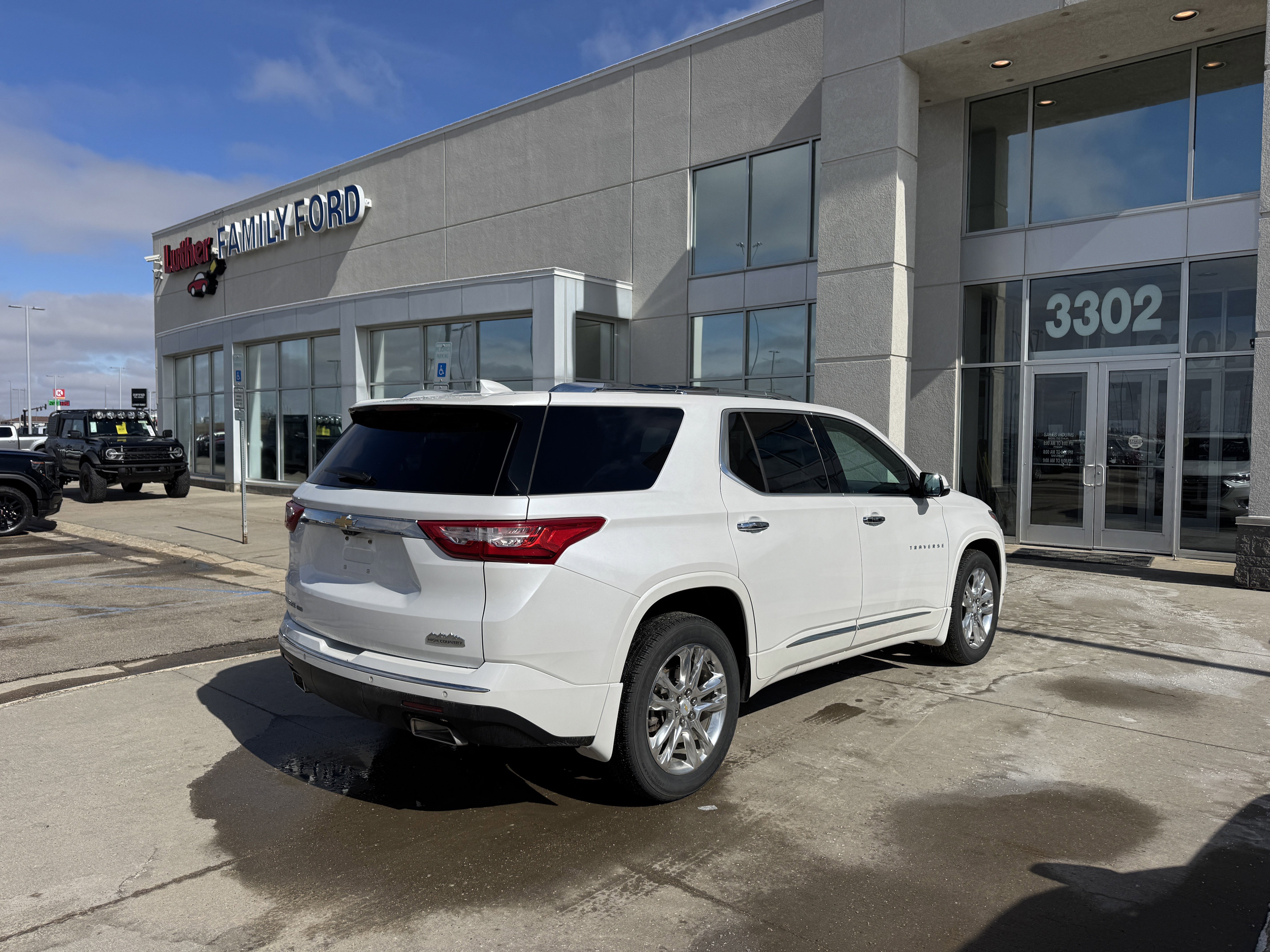 Used 2019 Chevrolet Traverse High Country image 4
