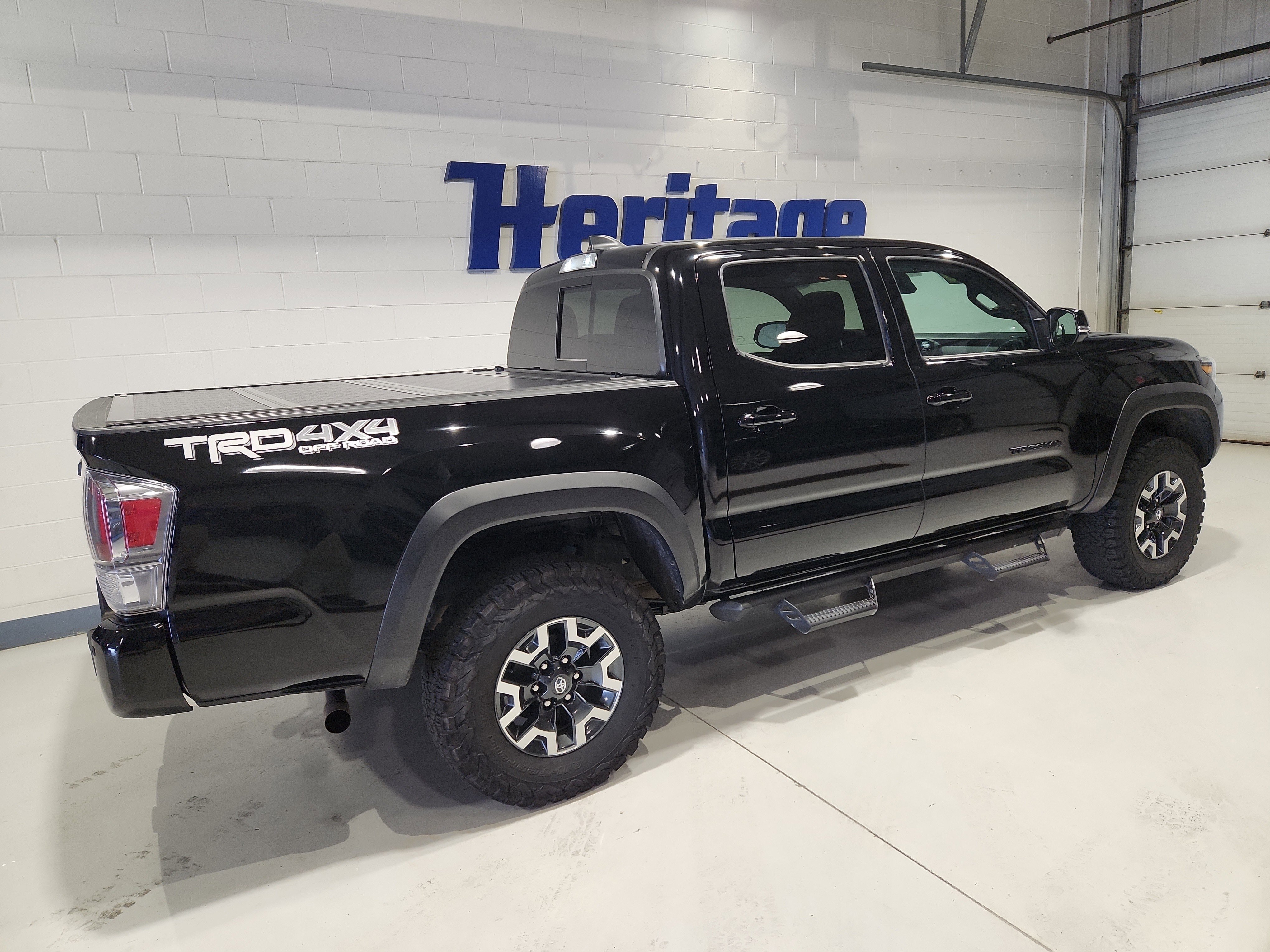Used 2023 Toyota Tacoma TRD Off-Road image 28