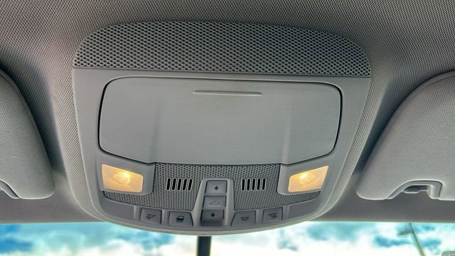 Used 2015 Lincoln MKZ Hybrid FWD image 24