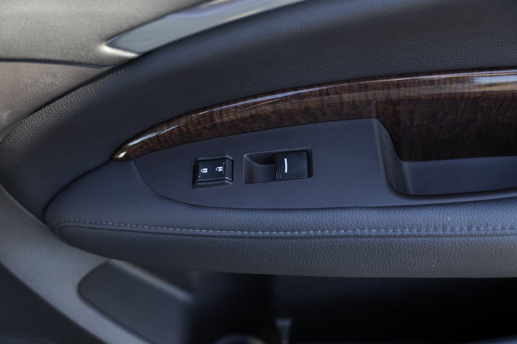 Used 2020 Acura MDX SH-AWD image 38