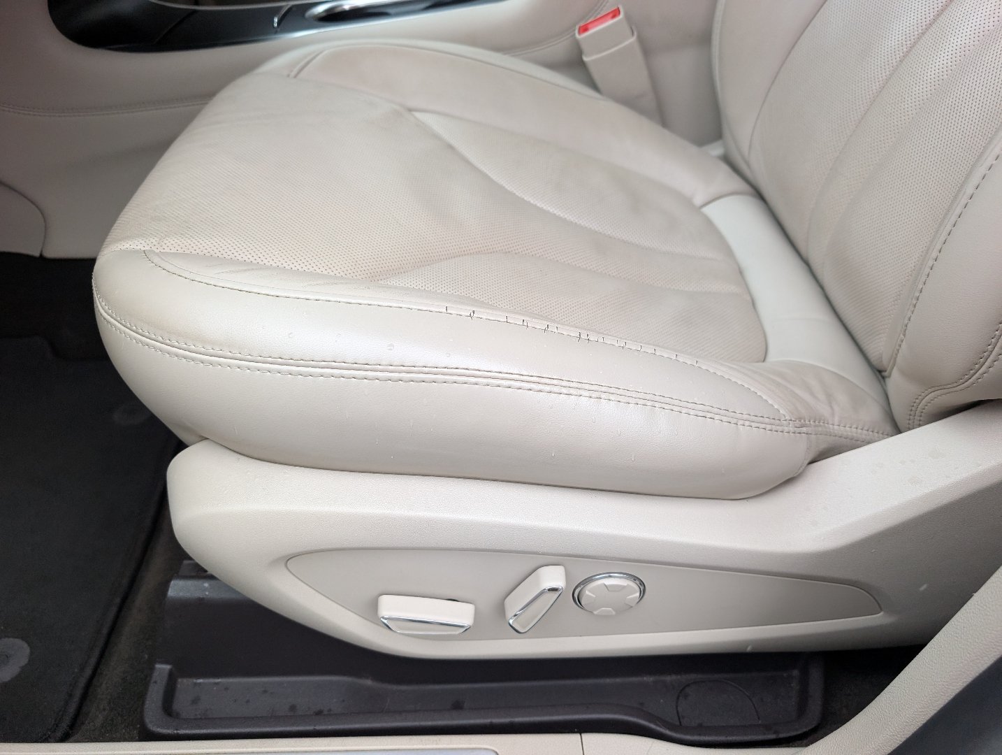 Used 2019 Lincoln MKC Reserve w/ MKC Technology Package FWD image 21