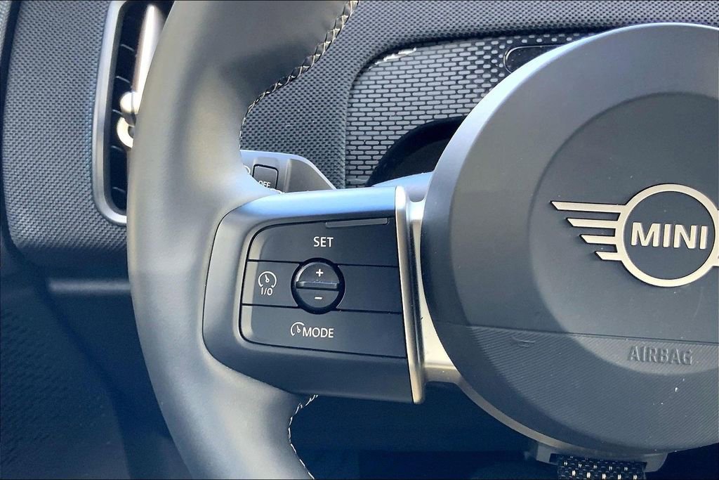 Certified 2025 MINI Cooper Countryman S w/ Comfort Package Max image 19