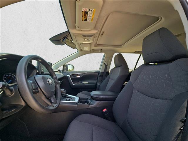 Used 2020 Toyota RAV4 XLE w/ Convenience Package AWD/4WD image 16