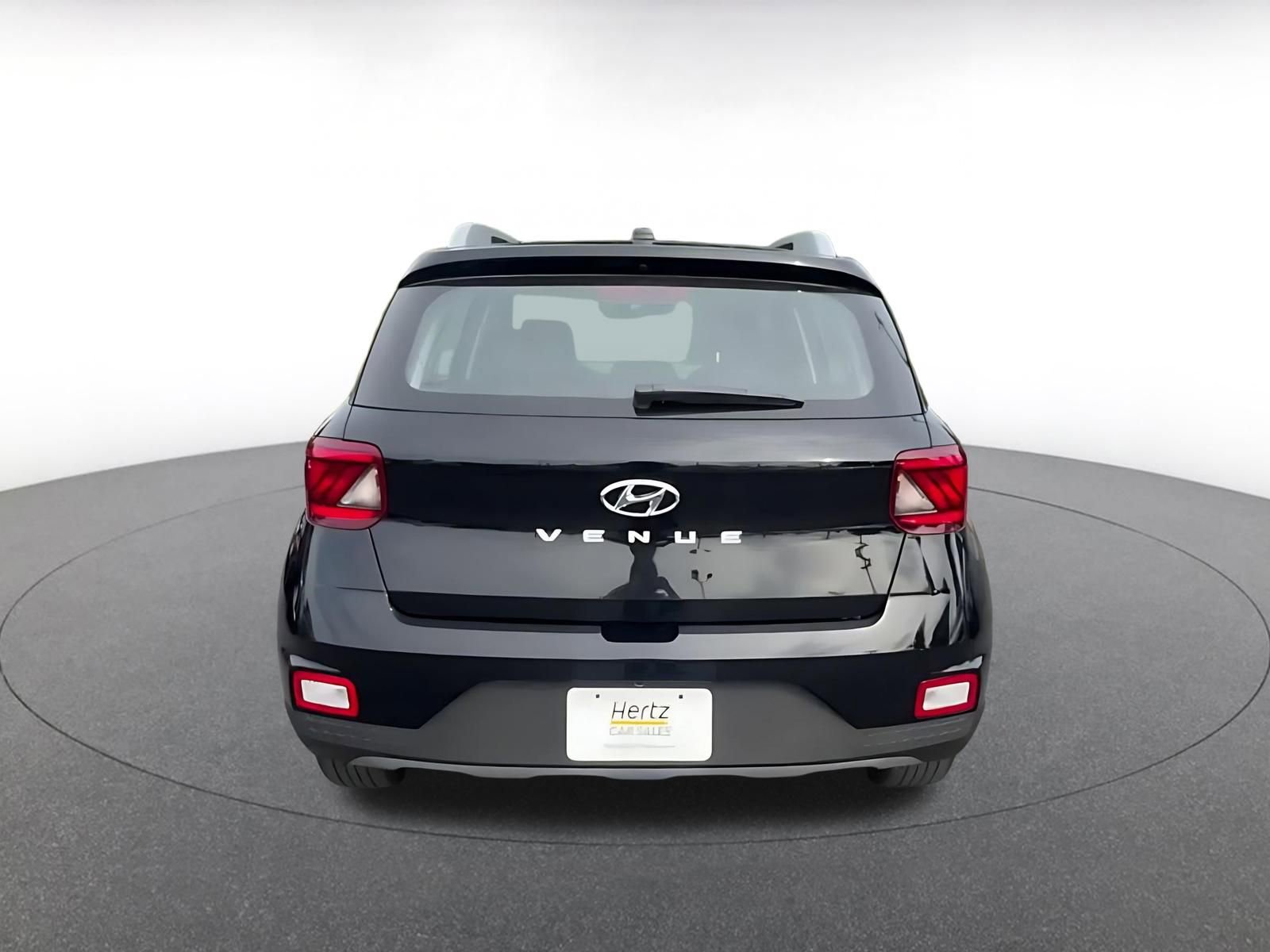 Used 2025 Hyundai Venue SEL image 12