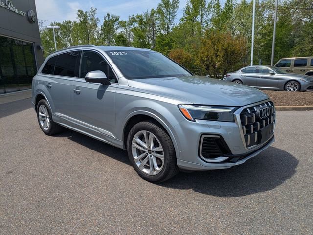Used 2025 Audi Q7 3.0T Premium Plus image 10