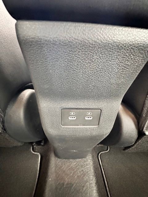 New 2025 Nissan Kicks SR image 25