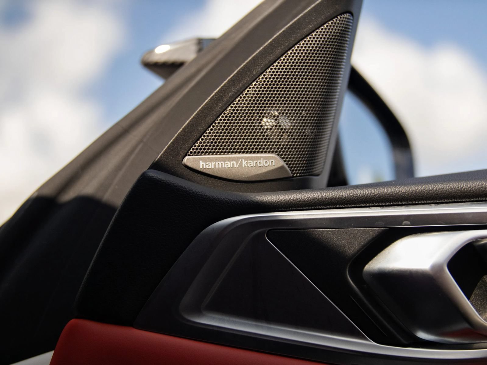 Used 2021 BMW M4 Competition w/ M Carbon Exterior Package RWD image 53