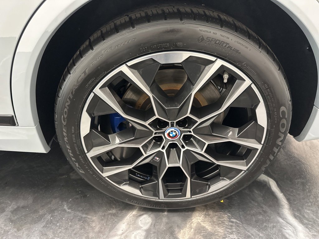 Used 2023 BMW X7 M60i w/ Executive Package image 46