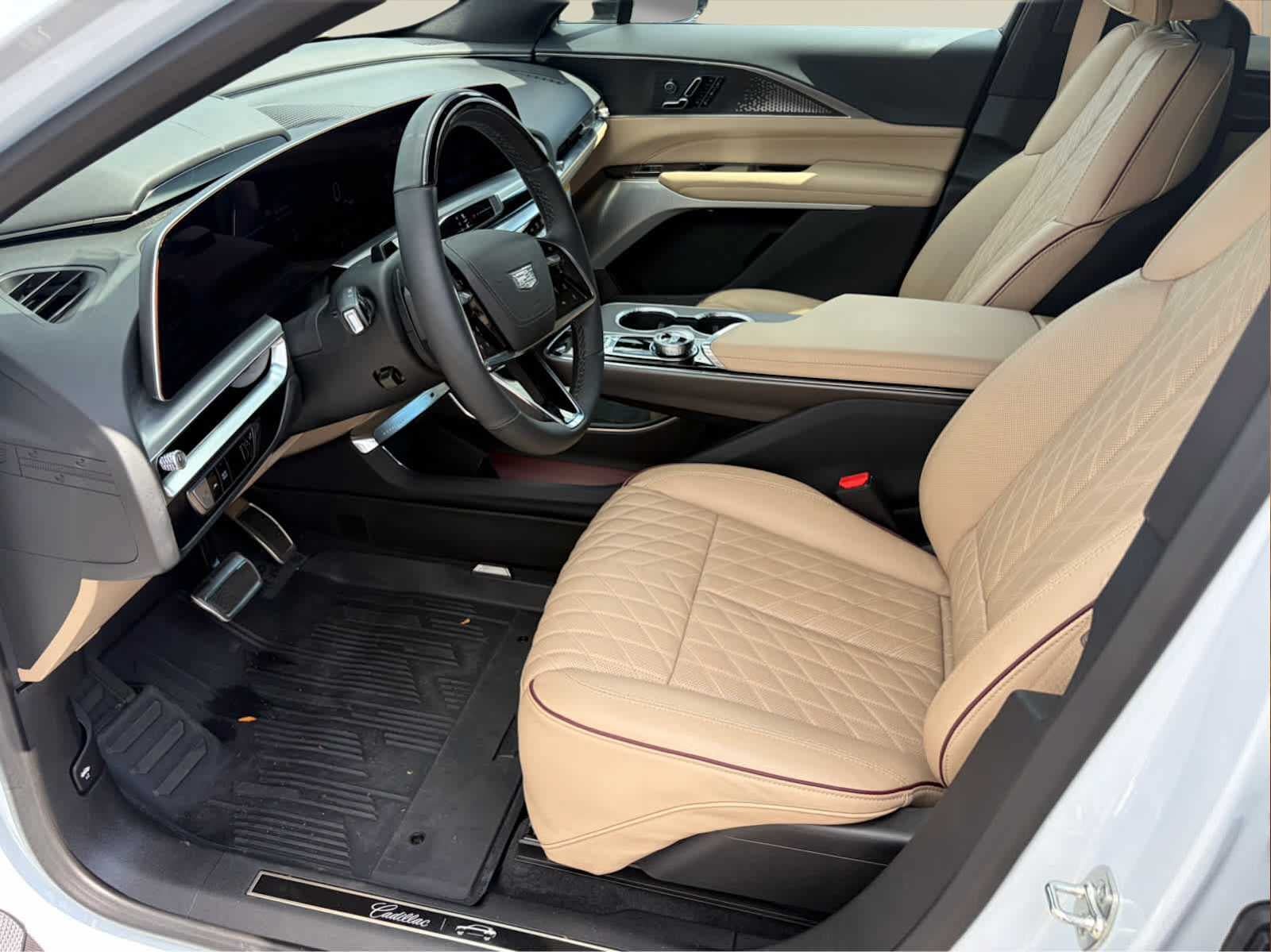 Used 2026 Cadillac Lyriq Signature Luxury w/ Nappa Leather Package AWD/4WD image 9