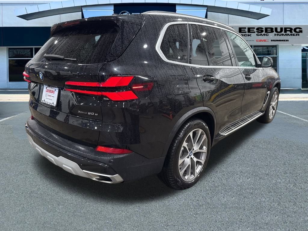 Used 2025 BMW X5 xDrive50e image 7