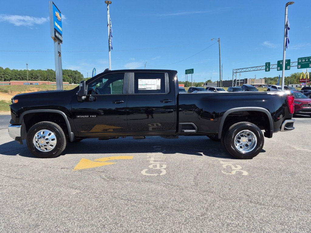 New 2026 Chevrolet Silverado 3500 LT w/ All Star Edition AWD/4WD image 7