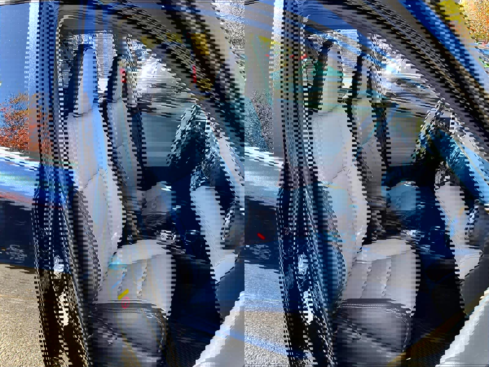 Used 2018 Toyota RAV4 Limited image 11