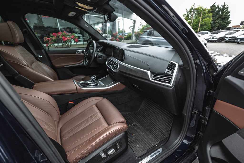 Used 2022 BMW X5 M50i w/ Executive Package AWD/4WD image 27