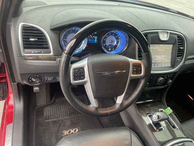 Used 2014 Chrysler 300 C image 25
