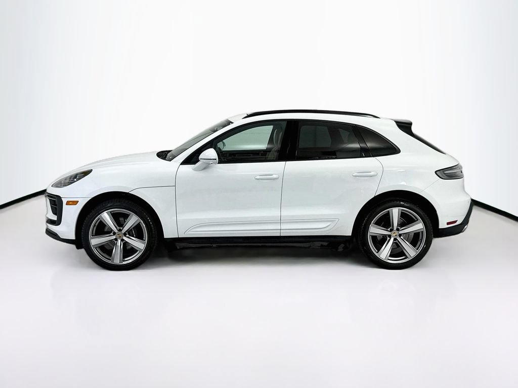 Certified 2025 Porsche Macan AWD/4WD video 2