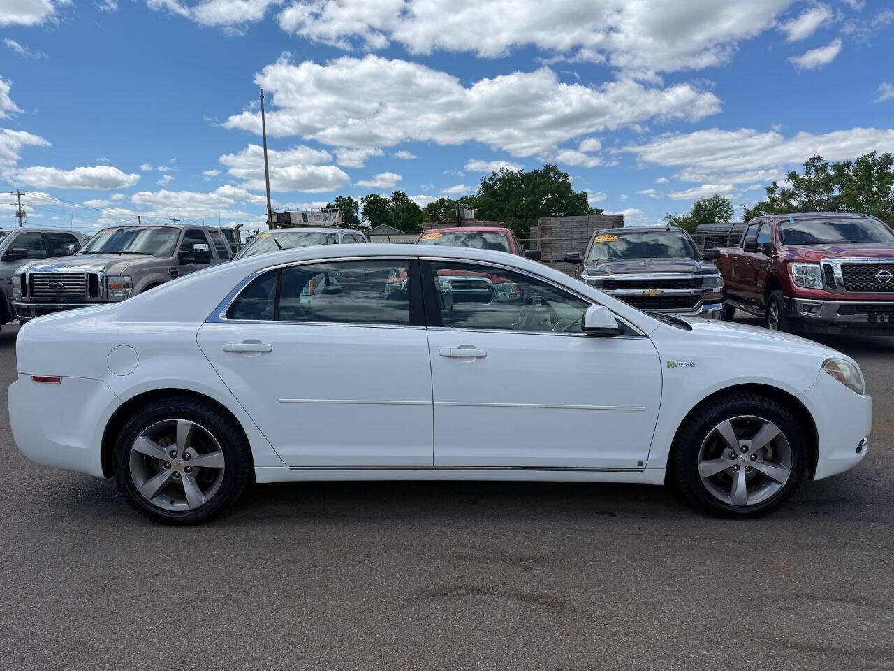 Used 2009 Chevrolet Malibu Hybrid FWD image 7