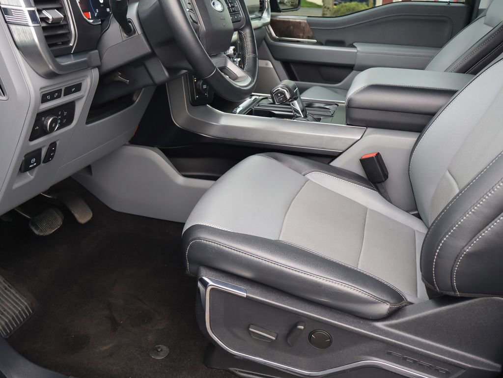 Used 2022 Ford F150 Lariat w/ Equipment Group 501A Mid image 23