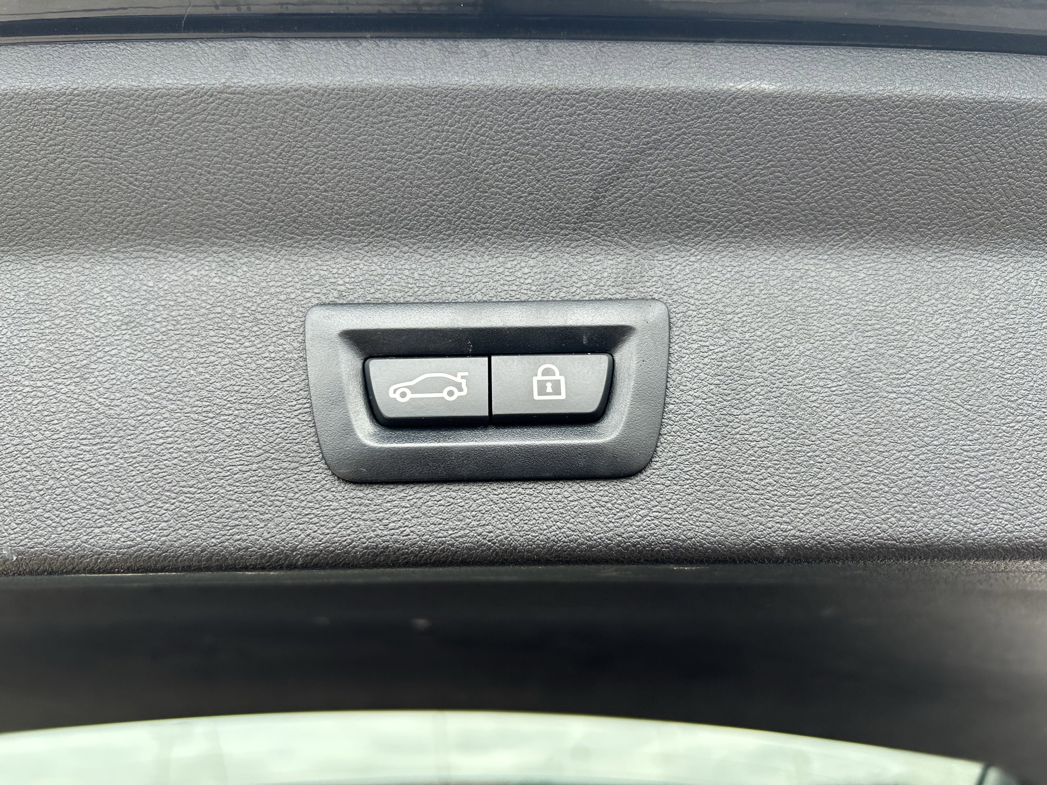 Used 2019 BMW X3 xDrive30i w/ Premium Package image 30