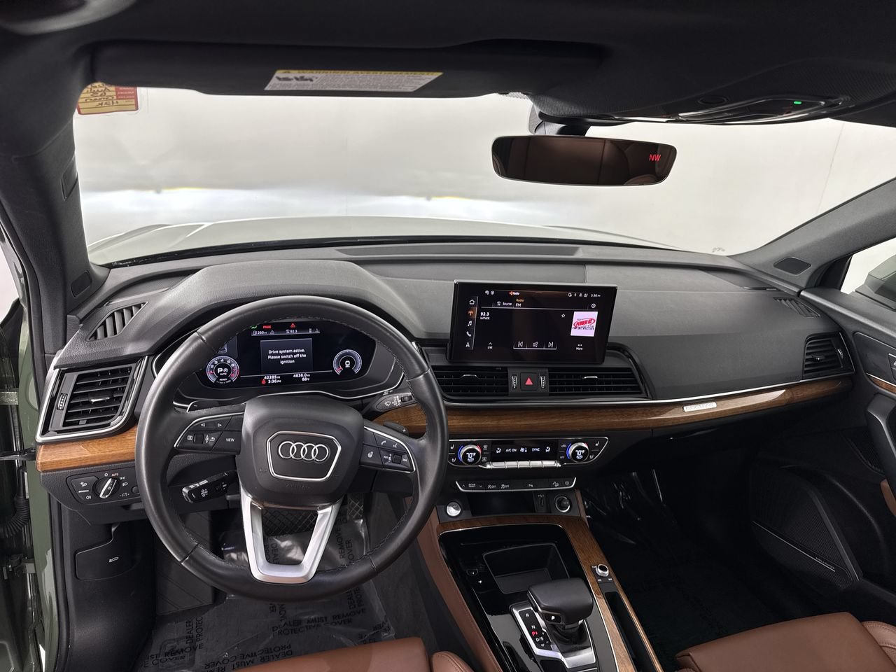 Used 2023 Audi Q5 2.0T Premium Plus w/ Premium Plus Package AWD/4WD image 10