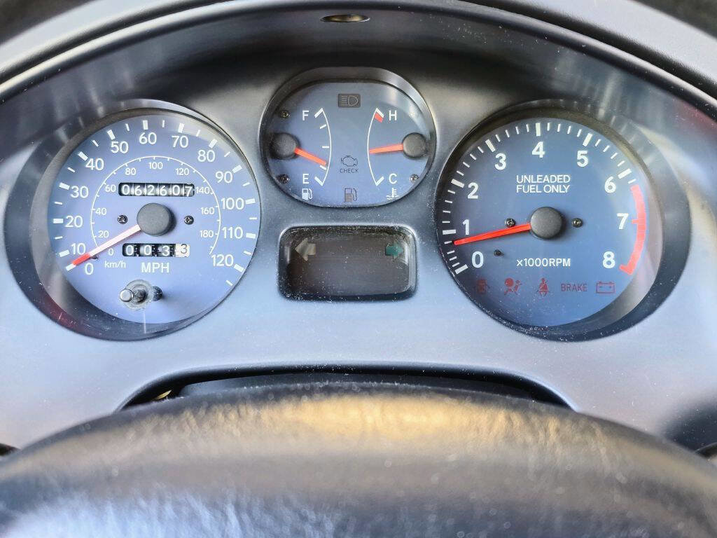 Used 1997 Toyota RAV4 4WD 4-Door image 3