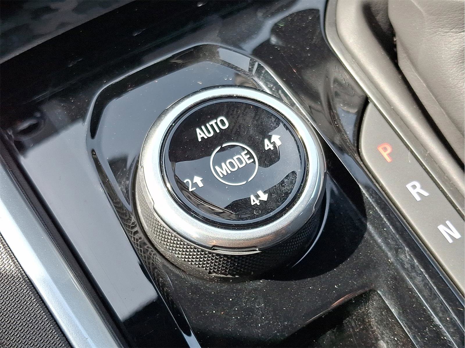 Used 2025 Chevrolet Colorado Trail Boss image 24