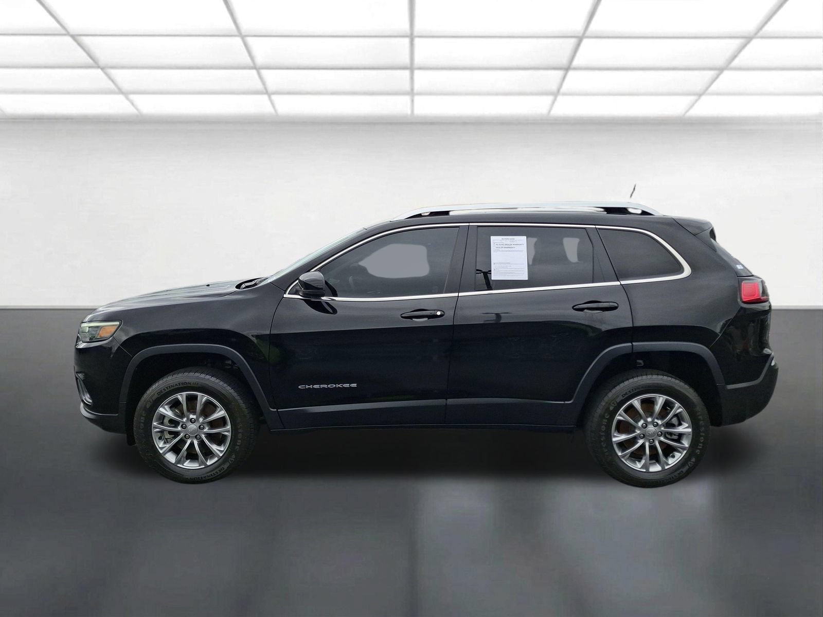 Used 2021 Jeep Cherokee Latitude Lux w/ Sun & Sound Group AWD/4WD image 6