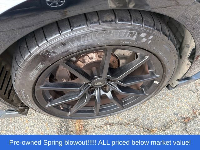 Used 2016 Ford Mustang Shelby GT350 w/ Technology Package RWD image 11